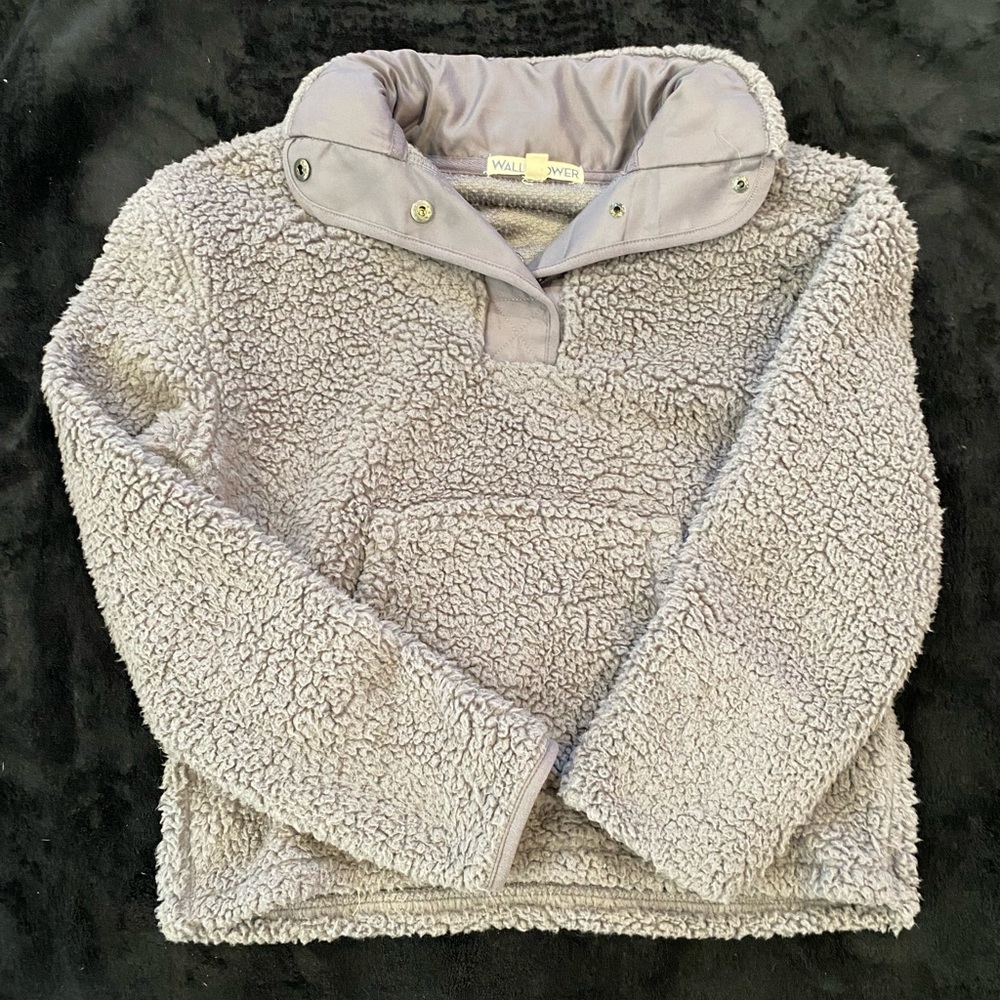Wallflower puffy sweater